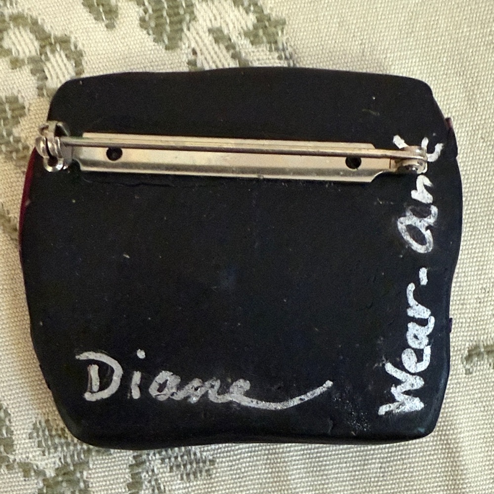 Signed Wear Art Colorful Brooch - Picture 2 of 9